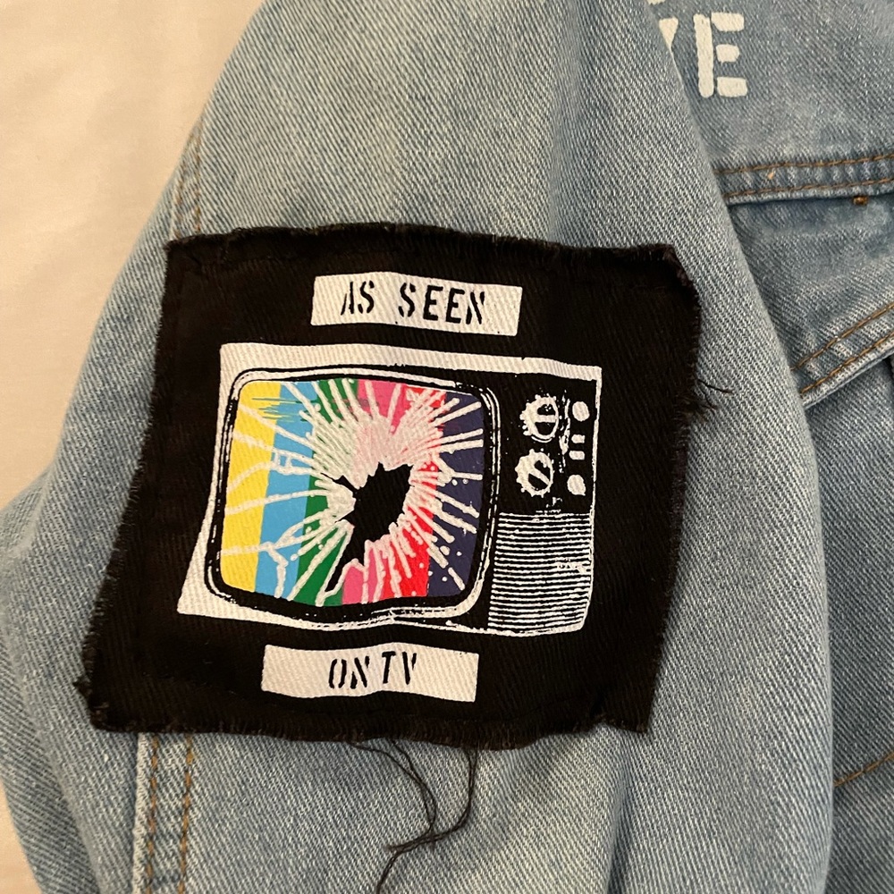 Rue21 Patchwork Graphic Denim Jacket - image 5